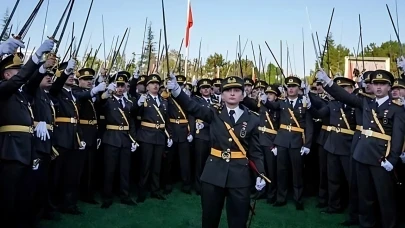 Kılıçlı yemin soruşturmasında teğmenlere ihraç talebiyle tebligat gitti