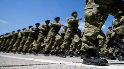 Bedelli askerlikte kışlasız uygulama gelecek mi? Bakan Güler'den açıklama