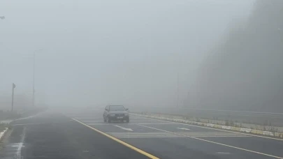 Bolu'da etkili olan sis, dron ile havadan görüntülendi