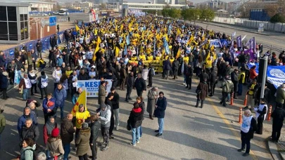 KESK ''Geçinemiyoruz!'' mitingi için yürüyüşe başladı