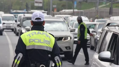 Sosyal medyada paylaşılan makas atma görüntülerinin ardından sürücüye 40 bin lira ceza