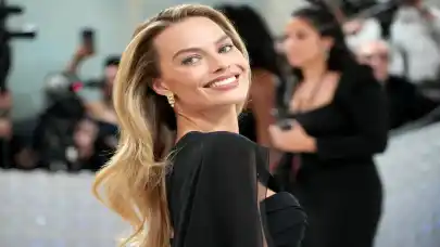 "Barbie" yıldızı Margot Robbie anne oldu