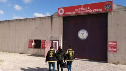 Bandırma’da aranan suçlu dövme randevusunda yakalandı