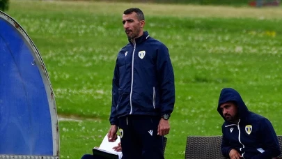 Petrolul Teknik Direktörü Mehmet Topal, görevinden istifa etti