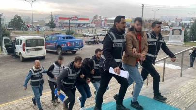 Karaman’da sosyal medya dolandırıcılığı: 3 şüpheli tutuklandı