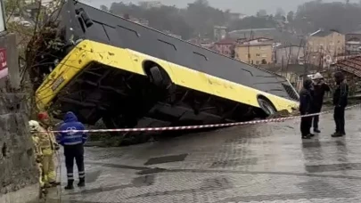 Beykoz'da İETT otobüsü şarampole kaydı