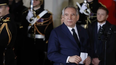 Fransa’da Bayrou, yeni hükümeti kurdu