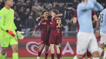 Roma, Lazio karşısında 2-0 galip gelerek derbide 3 puanı aldı