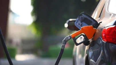 Benzin ve motorin fiyatları artıyor: Brent petrol son 5 ayın zirvesine ulaştı!