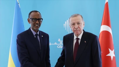 Cumhurbaşkanı Erdoğan, Ruanda Cumhurbaşkanı Kagame ile ortak basın toplantısı düzenliyor