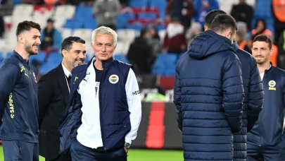 Fenerbahçe, Adana Demirspor'a konuk oluyor! İşte muhtemel ilk 11'ler