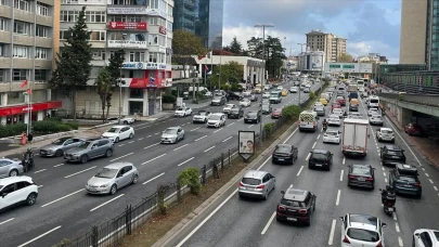 İstanbul, Ankara ve İzmir'de yol durumu belli oldu! Hafta sonu yola çıkanlar dikkat