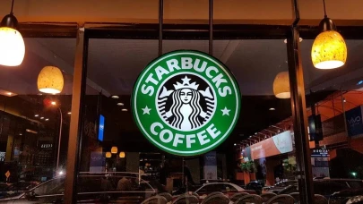 Starbucks'ta yeni uygulama: Sipariş vermeyen giremeyecek!