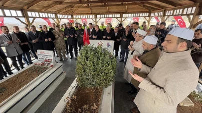 Şehit polis Fethi Sekin, memleketi Elazığ’da kabri başında anıldı