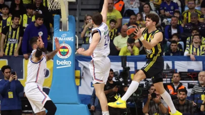 Fenerbahçe Beko, Anadolu Efes'i 84-76 mağlup etti