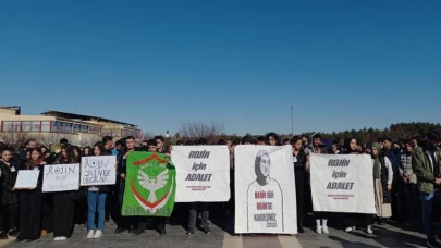 Dicle Üniversitesi öğrencileri Rojin Kabaiş için bir araya geldi: Rojin için adalet çağrısında bulundular