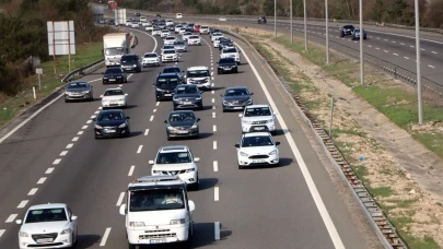 İstanbul, Ankara ve İzmir'de hafta sonu yola çıkanlar dikkat! Kara yollarında son durum açıklandı