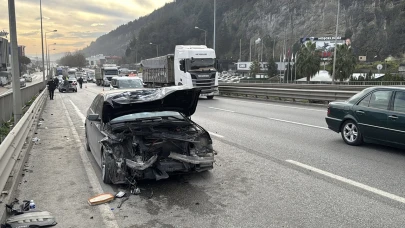 Samsun'da zincirleme kaza! 3 araç karıştı: 3 yaralı