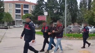 Kendisini ‘Komiser Kenan' olarak tanıtan dolandırıcı, İstanbul’da yakalandı