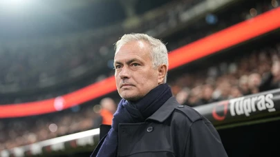 Jose Mourinho, Fenerbahçe'de Süper Lig ve Avrupa listesinde yer almayacak oyuncuyu açıkladı