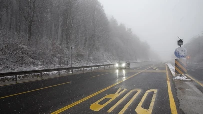 Bolu Dağı'nda kar ve sis etkili oluyor!