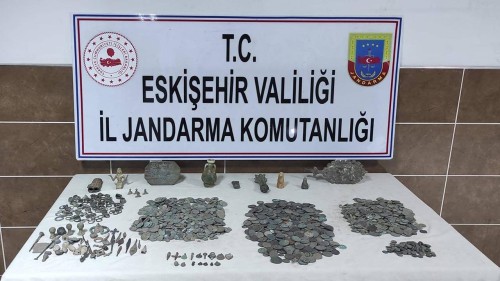 Eskişehir'de tam 1866 parça tarihi esere el konuldu!