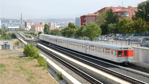 Kızılay-Koru Metro hattında ‘aşırı sıcak kaynaklı’ arıza: Seferler durduruldu