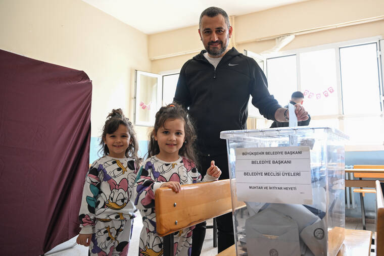 Türkiye sandık başına gitti! Kare kare seçim günü 2