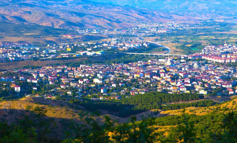 Türkiye'de kent merkezinden fay hattı geçen şehirler 15