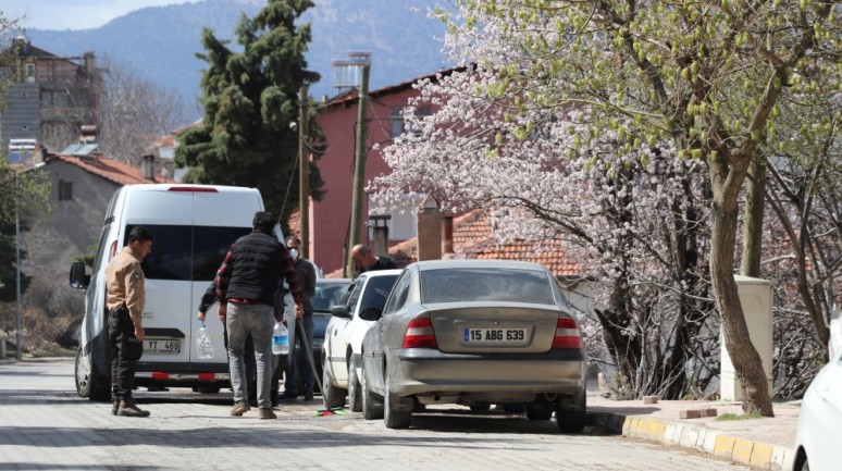 Denizli'de silahlı saldırıya uğrayan doktor hayatını kaybetti