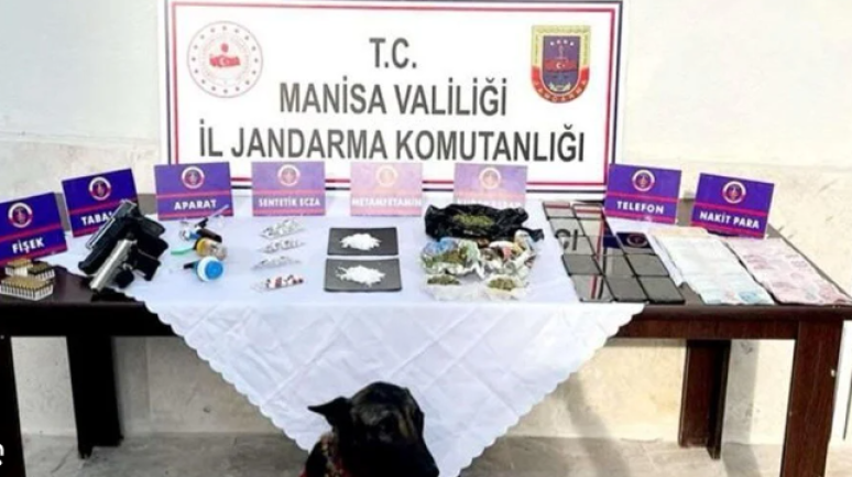 Manisa'da uyuşturucu operasyonu: 12 gözaltı