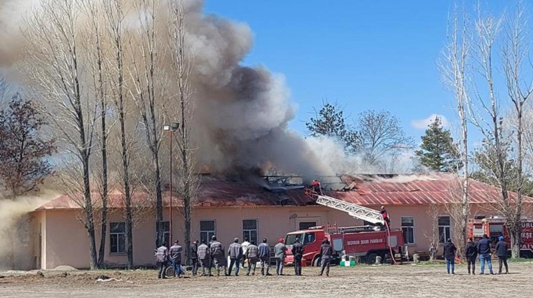 Erzurum Şeker Fabrikası'nda yangın çıktı!