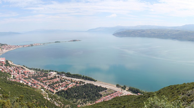 Eğirdir Gölü'nde güvenlik alarmı: El bombaları bulundu!