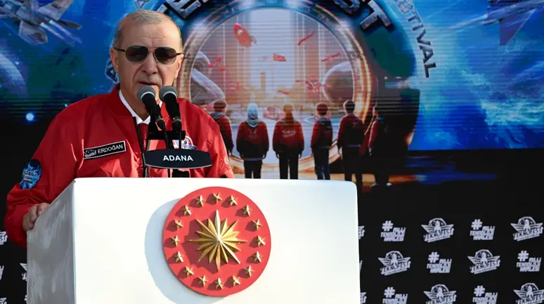 Cumhurbaşkanı Erdoğan TEKNOFEST'te! 'Türkiye Yüzyılı'nın mimarı olacak gençlerimiz burada'