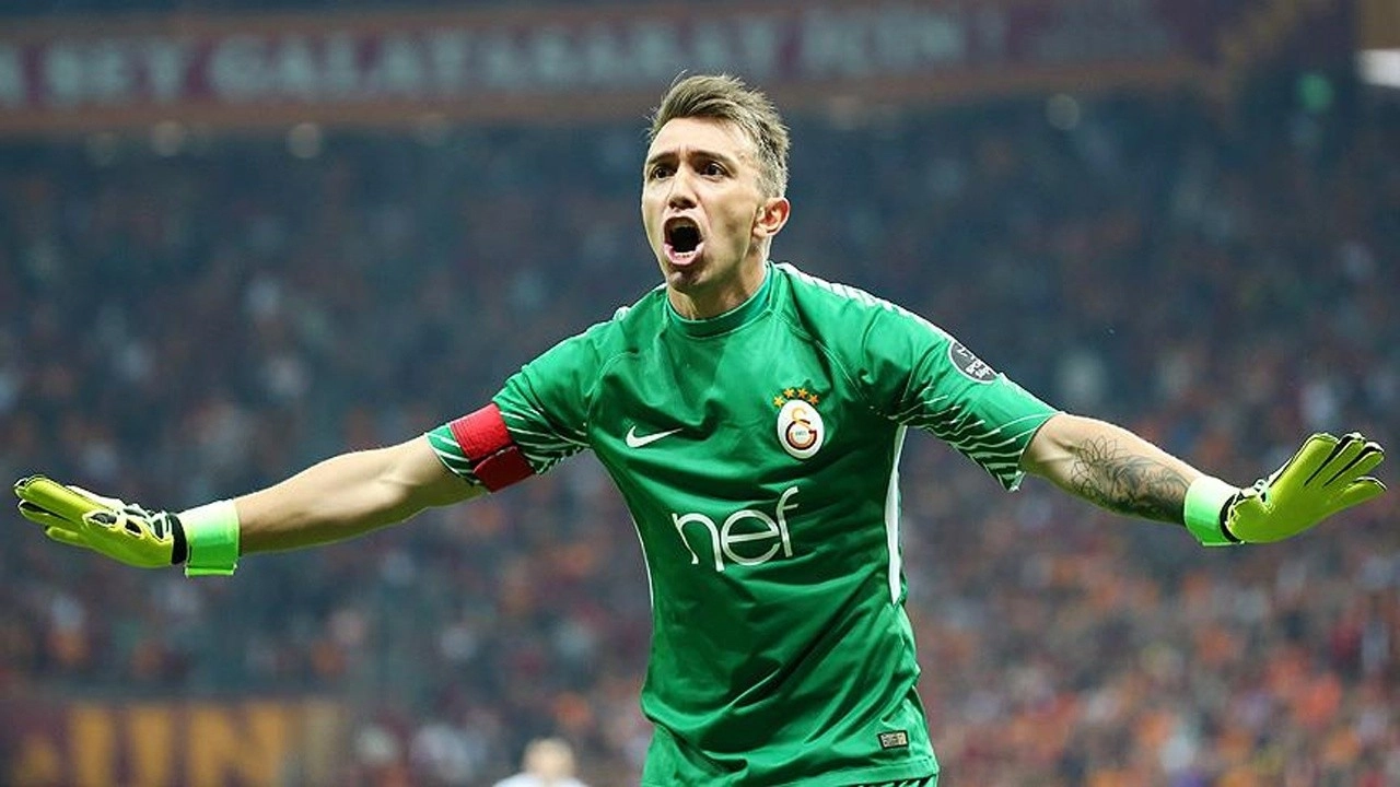 muslera-sahalara-ne-zaman-donecek-saglik-durumu-nasil-galatasaray-in-kalecisi-mu-1639487963