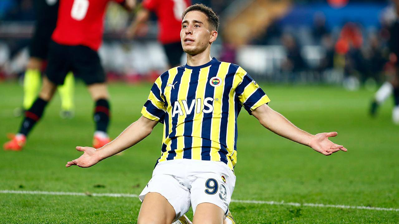 1668341513603 Emre Mor Depophotos 1942291