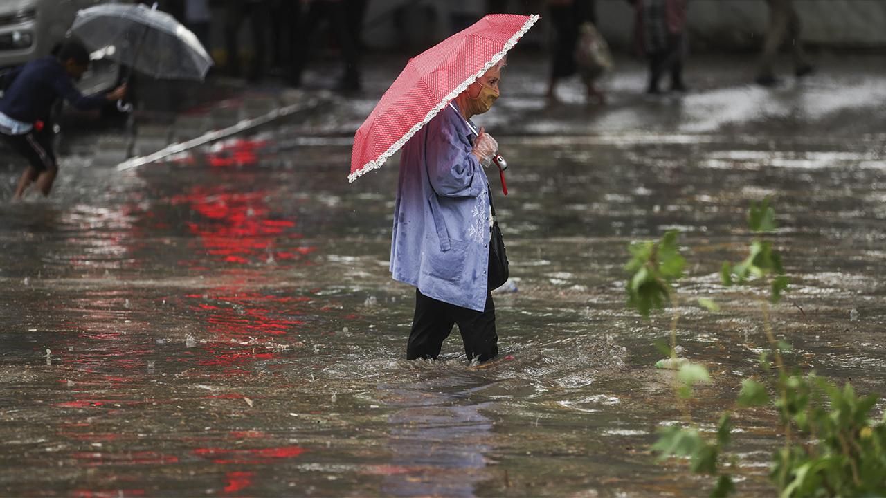 Meteorolojiden hafta sonu Karadeniz için şiddetli yağış uyarısı - Başkent -  Ankara'nın Gazetesi