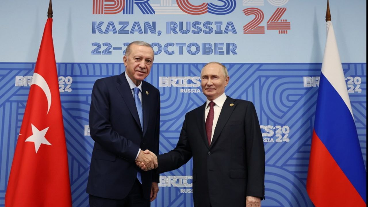 Erdoğan, BRICS Zirvesi kapsamında Rusya Devlet Başkanı Putin ile bir araya  geldi - Türkiye'nin İlk ve Tek Eğitim Temalı Ulusal Haber Sitesi  www.ogretmenler.net