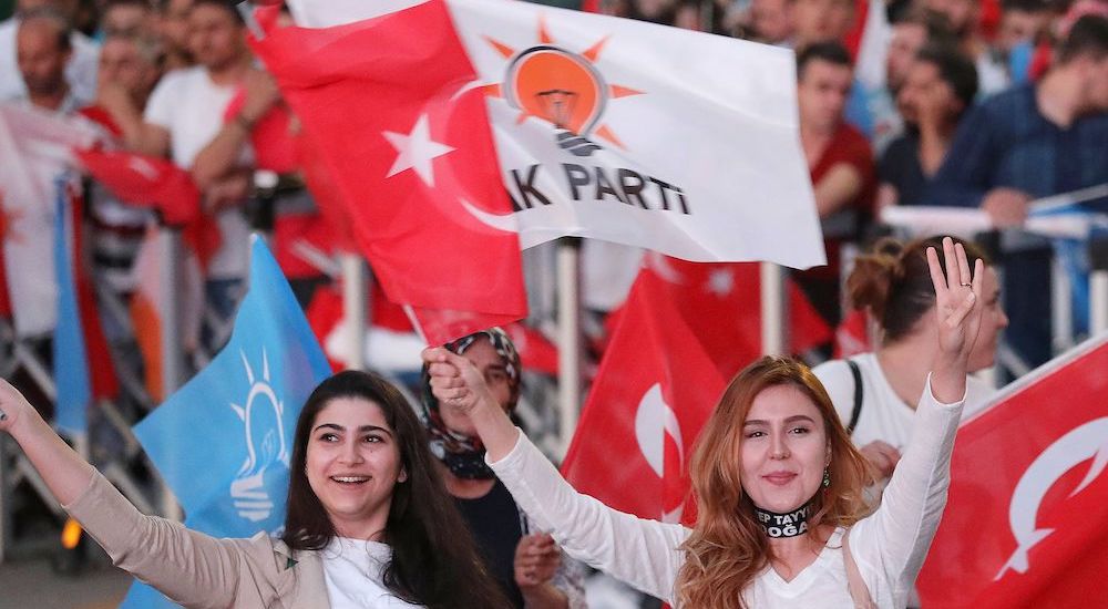 Türk Siyasetinde AK Parti Gerçekliği, Siyaset Nebi Miş | Kriter Dergi