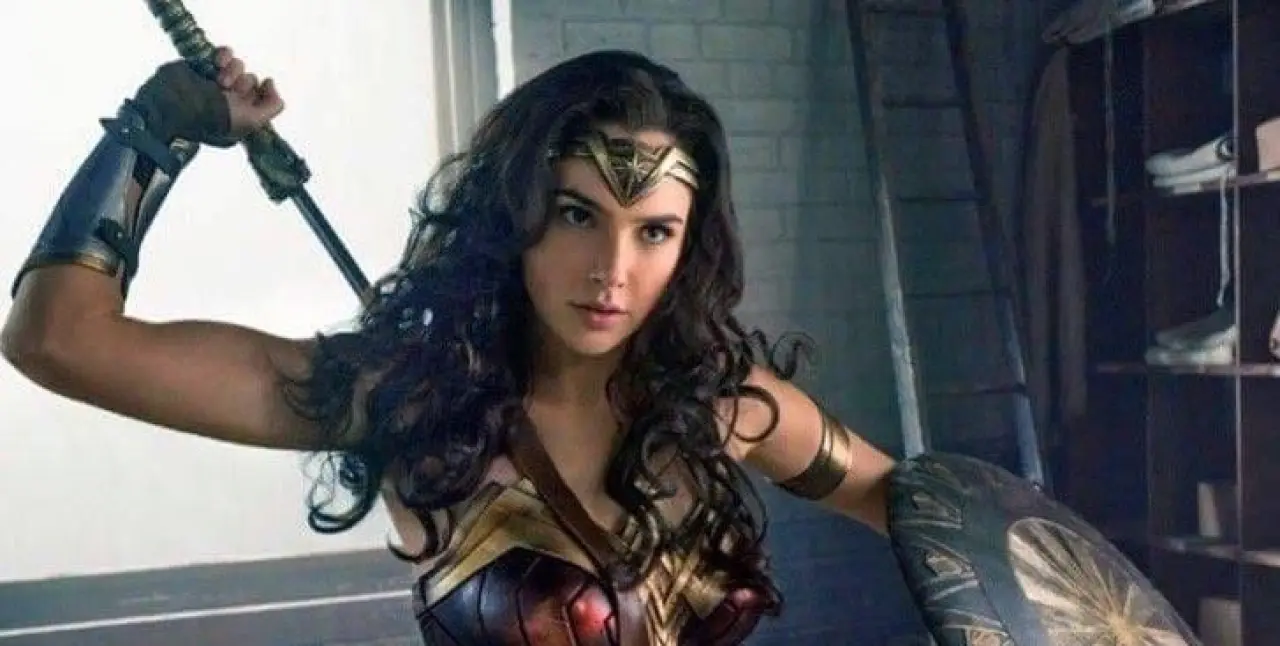 WONDER WOMAN filminden fotoğraflar yayınlandı | Paslanmaz Kalem