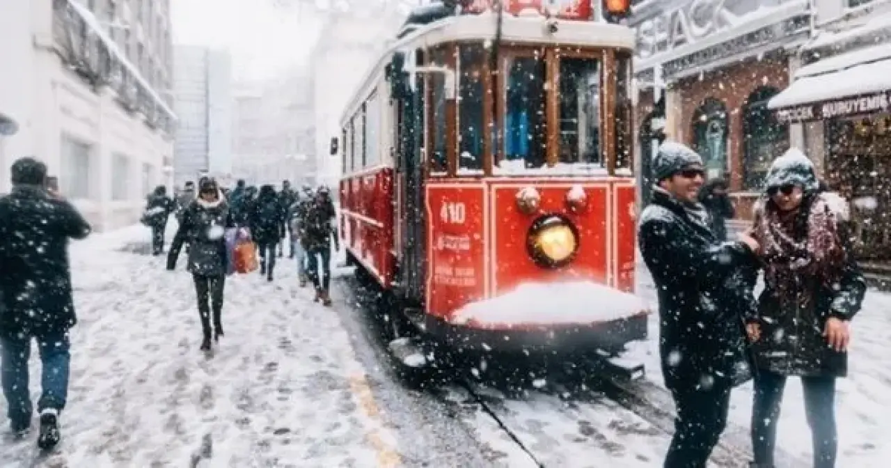 İSTANBUL'A KAR YAĞACAK MI? Uzmanlar duyurdu! Meteoroloji raporlarıyla  İstanbul'a kar ne zaman yağacak? - Galeri - Trend Yaşam