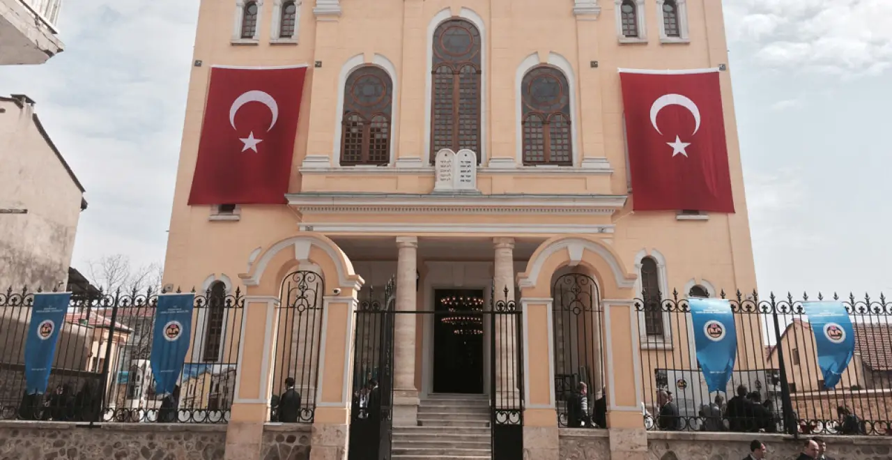 Türkiye Hahambaşılığı, 3 sinagog dışında tüm sinagogları kapatacak