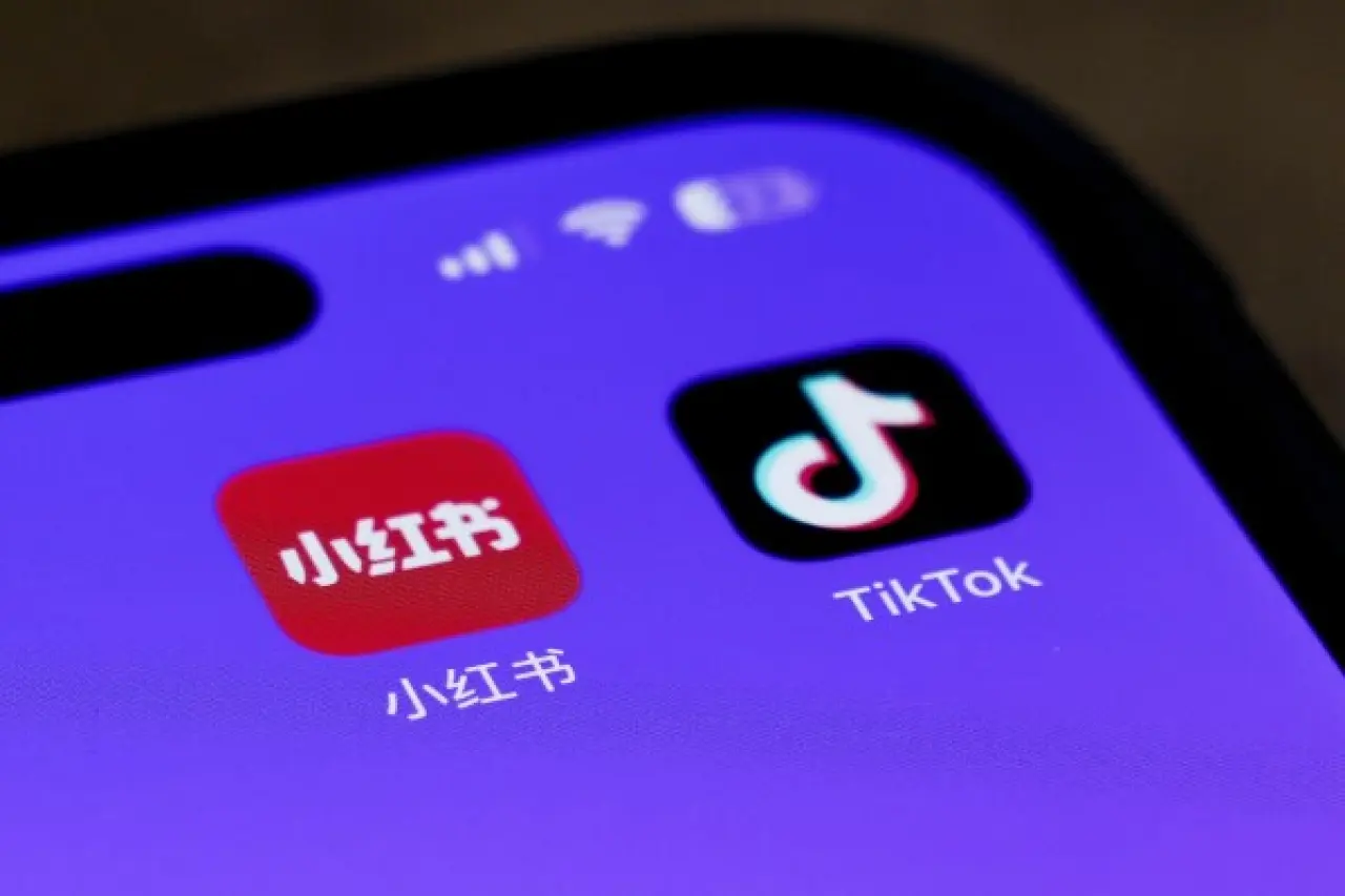 Users flock to Chinese Xiaohongshu, or 'RedNote,' with TikTok ban looming |  AP News