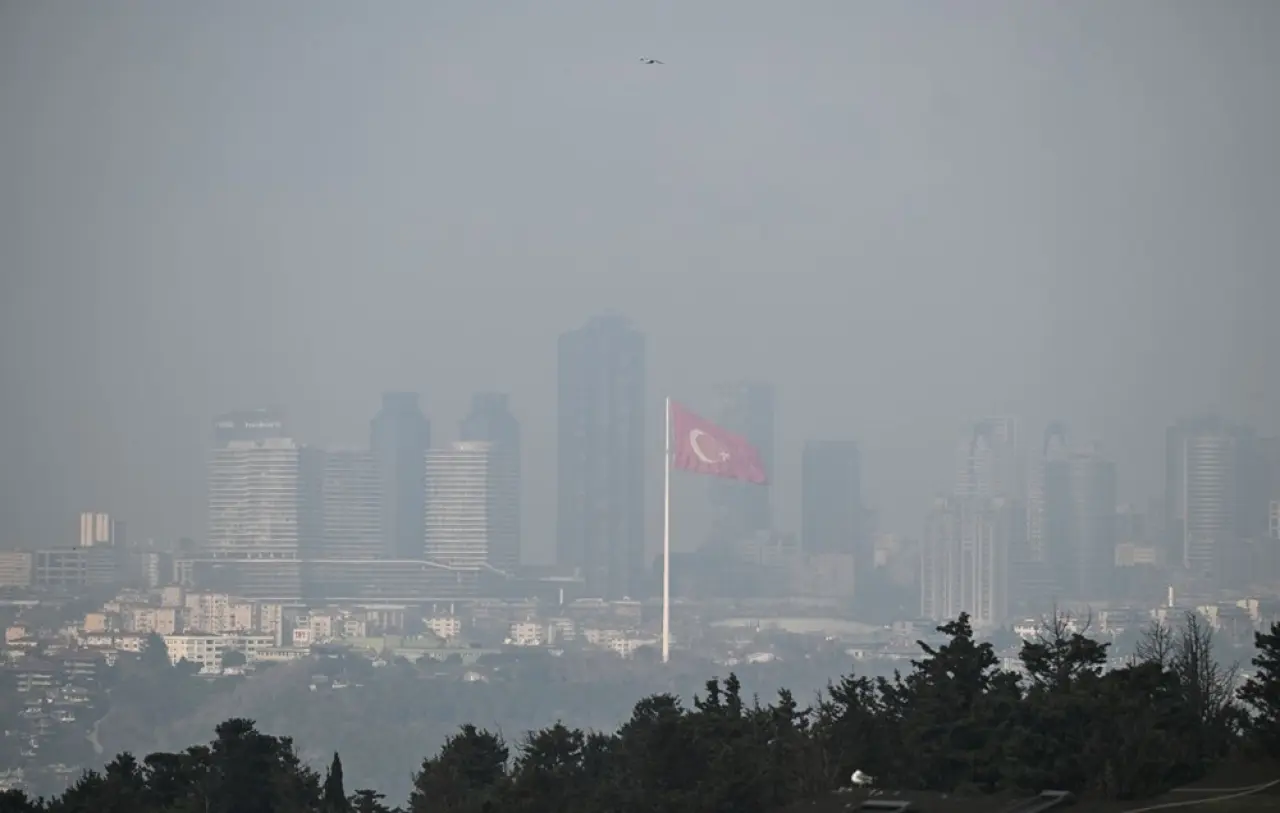 İstanbul’un
bu 6 noktasında yaşayanlar, işe gidenler dikkat: "Sabah ve akşam saatlerinde mümkünse dışarı çıkmayın!" - 5