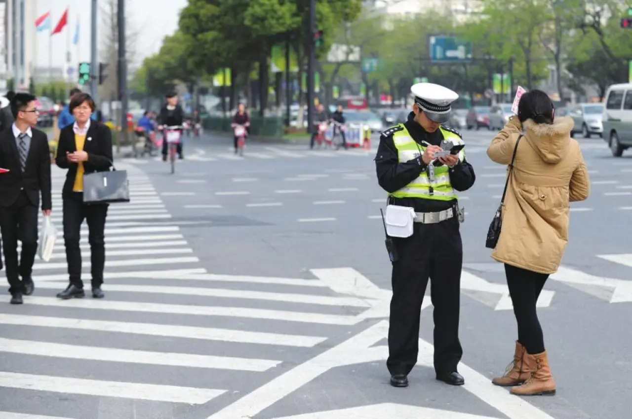 What a tourist shouldn't do in Singapore