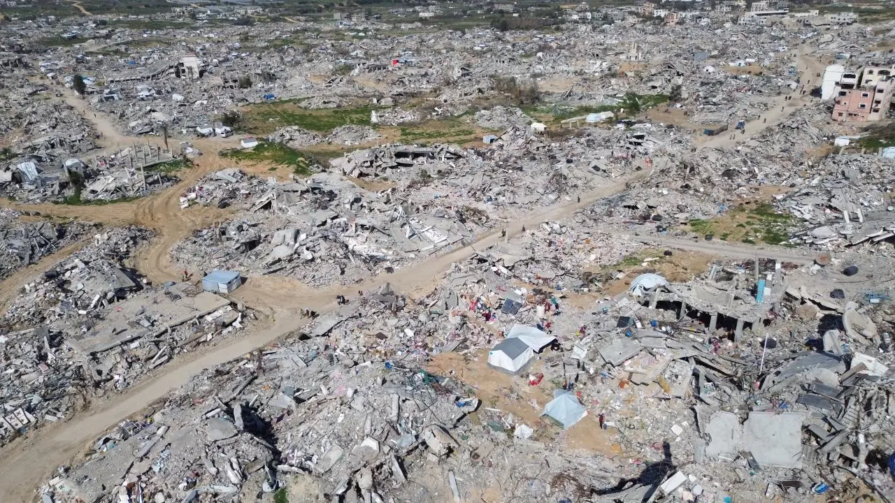 Gazze'de İsrail’in öldürdüğü 19 kişinin gömülü olduğu toplu mezar bulundu