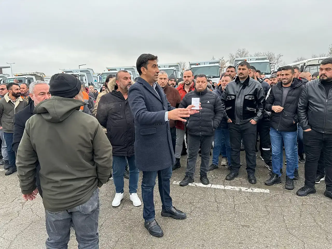 Kayseri'de 600 belediye işçisi iş bıraktı